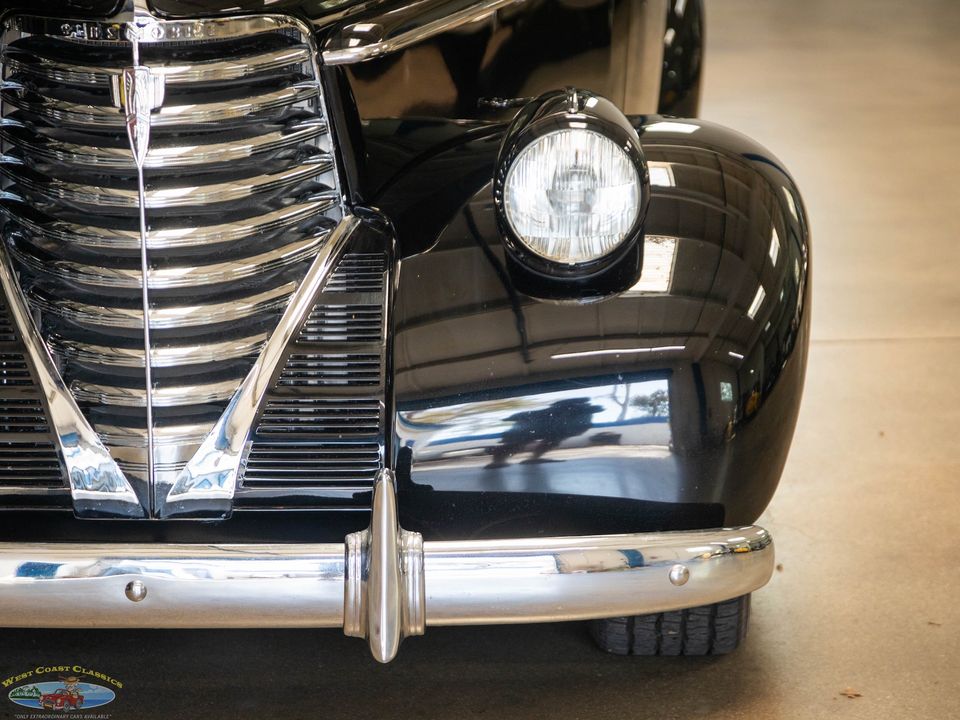 1938 Oldsmobile Custom LS3 V8 Model F38 Touring