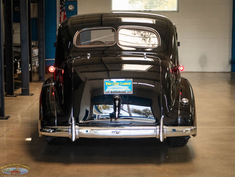 1938 Oldsmobile Custom LS3 V8 Model F38 Touring
