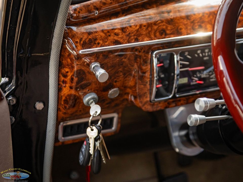 1938 Oldsmobile Custom LS3 V8 Model F38 Touring