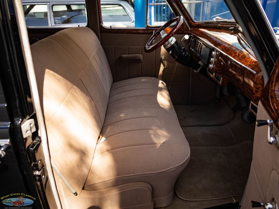 1938 Oldsmobile Custom LS3 V8 Model F38 Touring