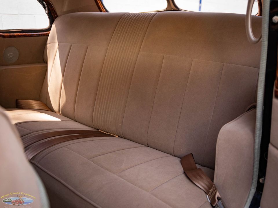 1938 Oldsmobile Custom LS3 V8 Model F38 Touring