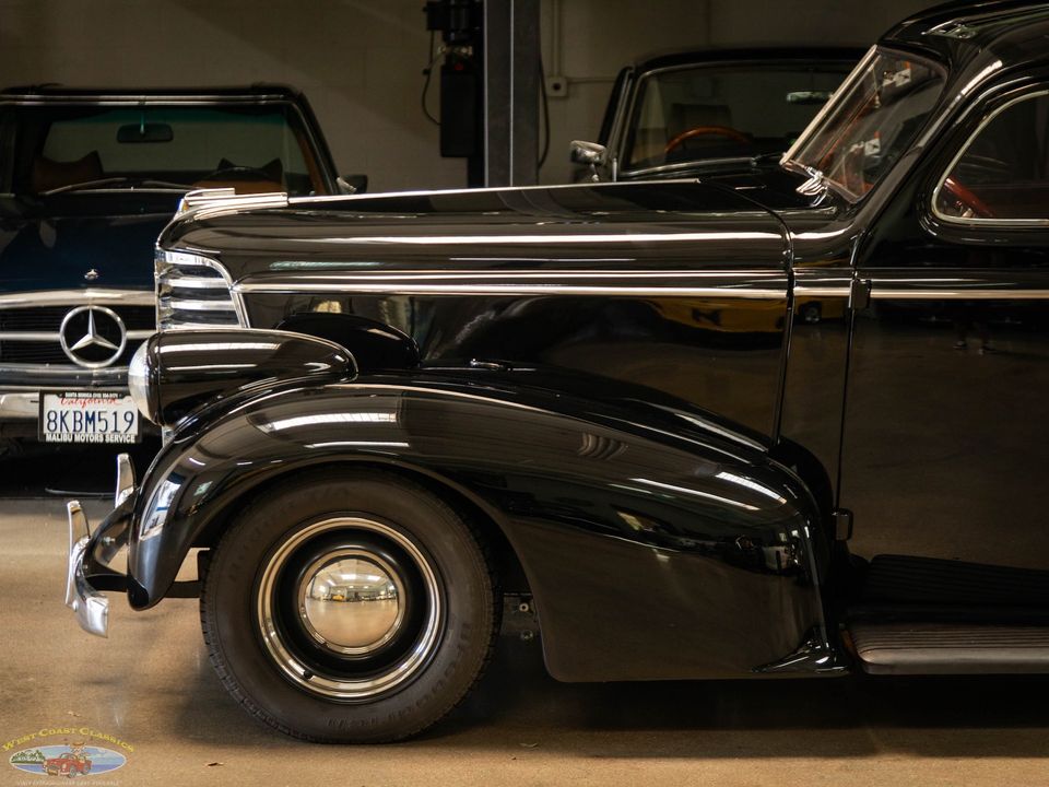 1938 Oldsmobile Custom LS3 V8 Model F38 Touring