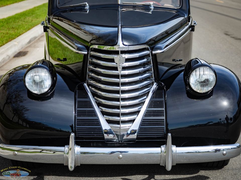 1938 Oldsmobile Custom LS3 V8 Model F38 Touring