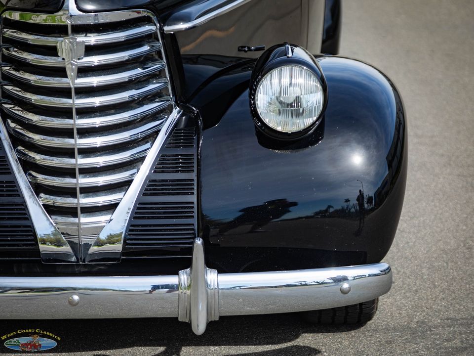 1938 Oldsmobile Custom LS3 V8 Model F38 Touring
