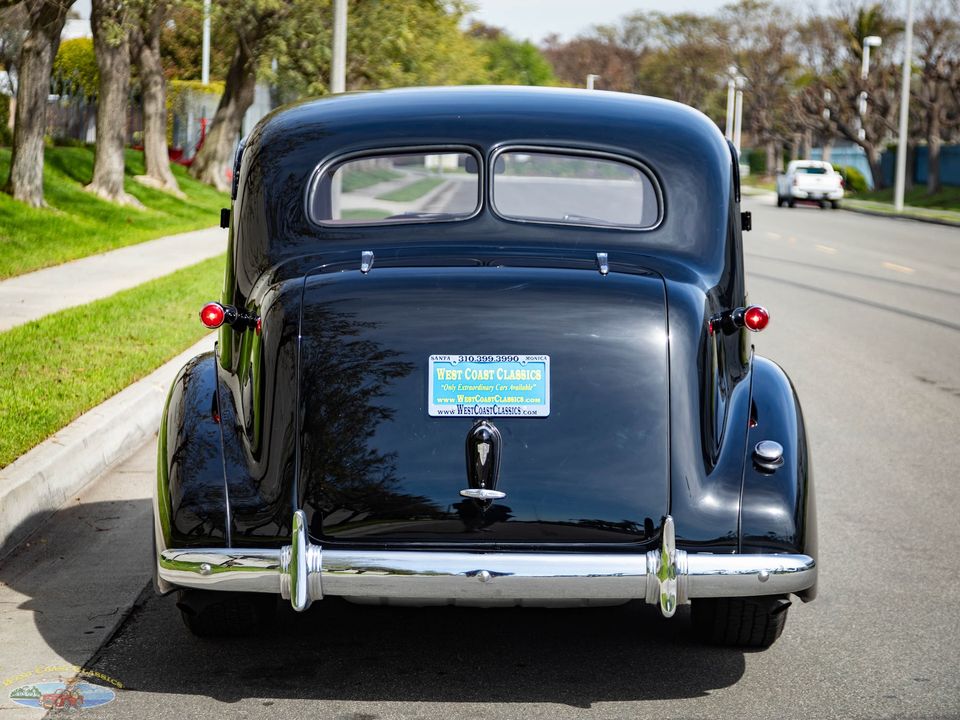 1938 Oldsmobile Custom LS3 V8 Model F38 Touring