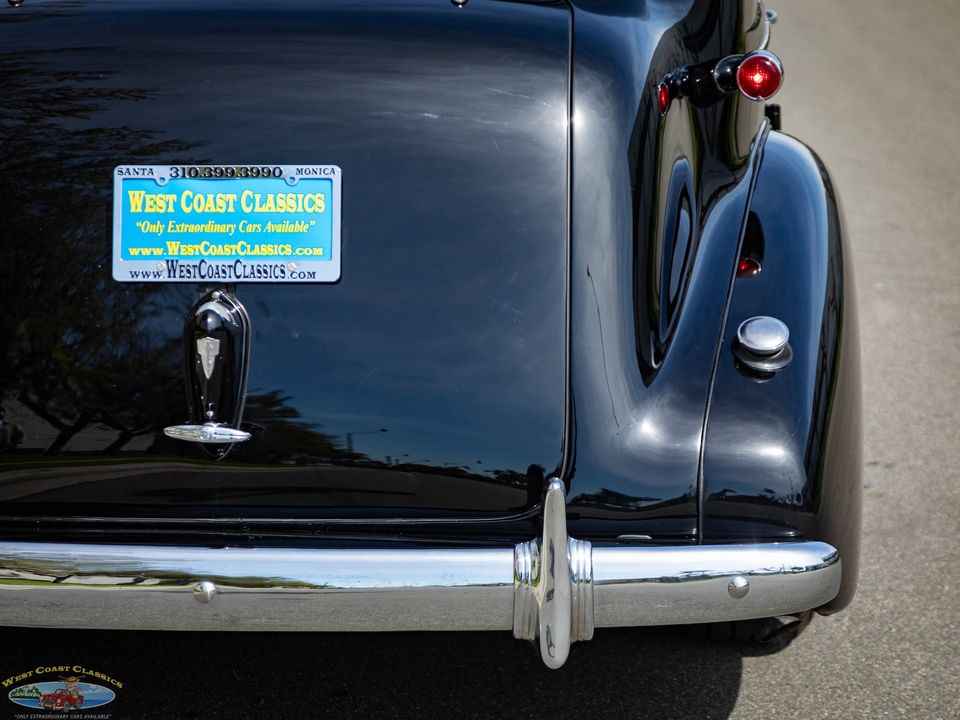 1938 Oldsmobile Custom LS3 V8 Model F38 Touring