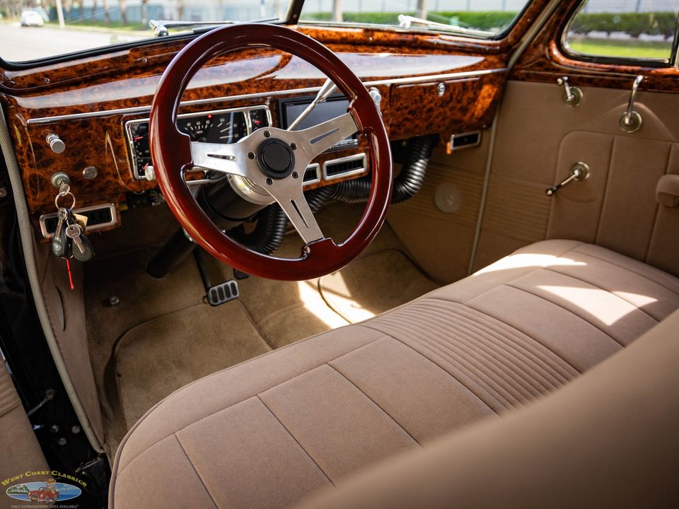 1938 Oldsmobile Custom LS3 V8 Model F38 Touring
