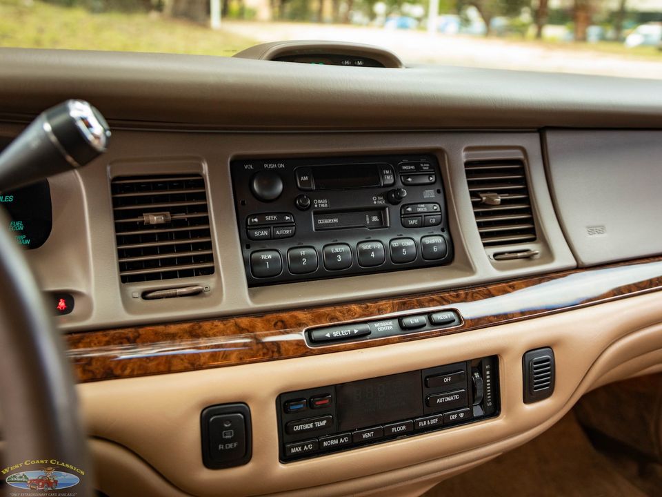 1997 Lincoln Town Car