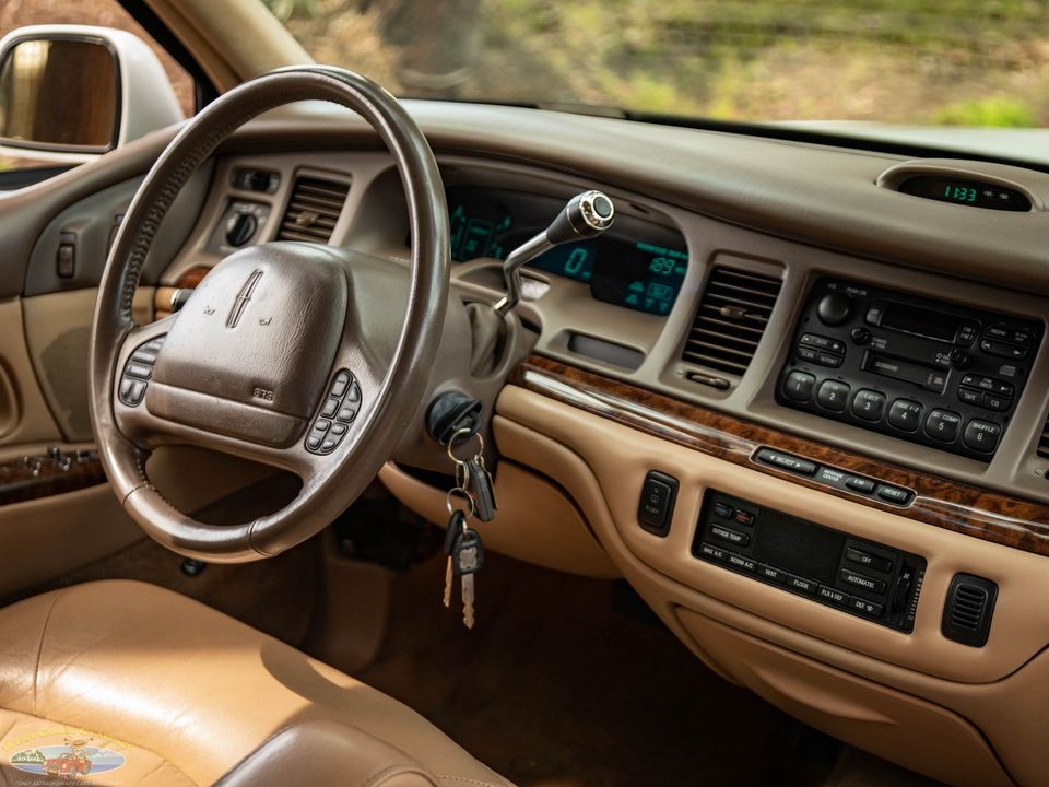 1997 Lincoln Town Car