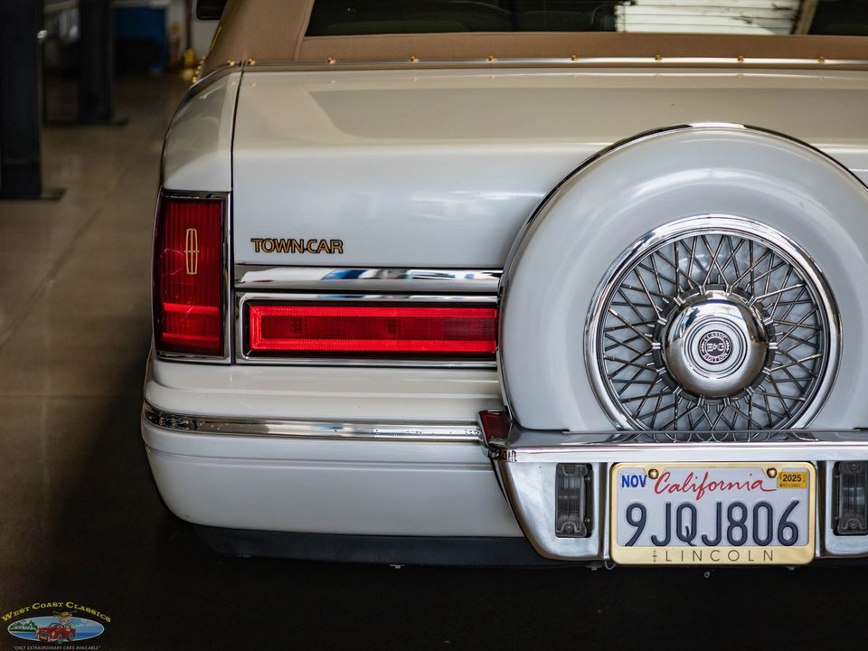 1997 Lincoln Town Car