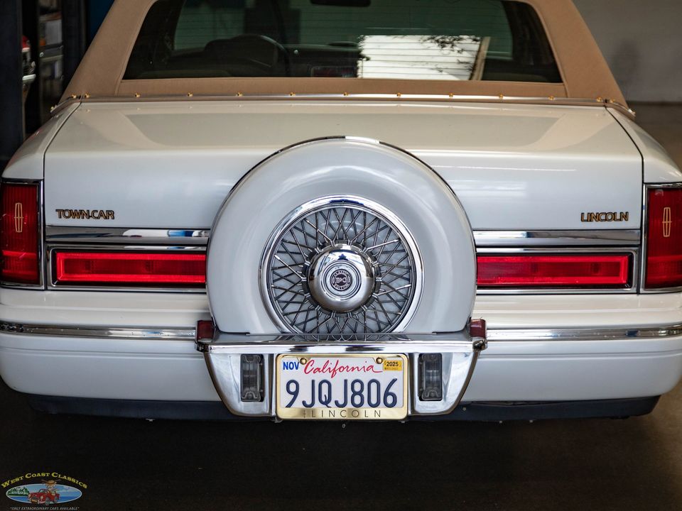 1997 Lincoln Town Car