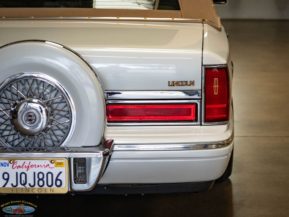 1997 Lincoln Town Car