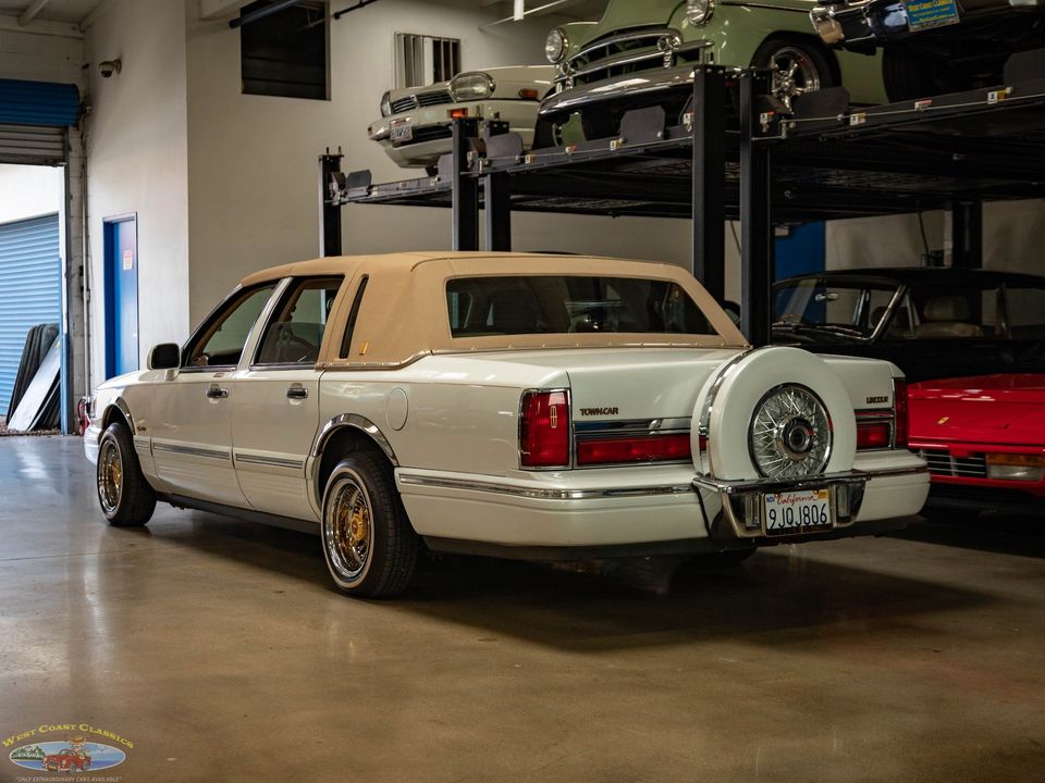 1997 Lincoln Town Car