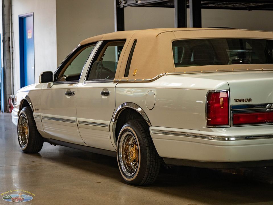 1997 Lincoln Town Car