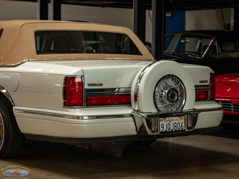 1997 Lincoln Town Car