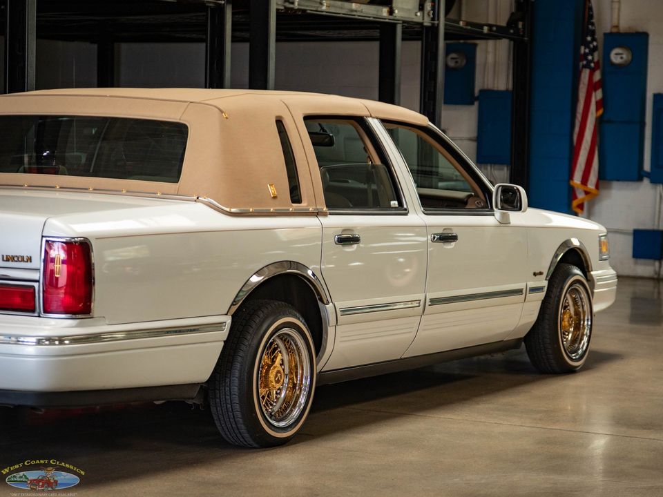 1997 Lincoln Town Car