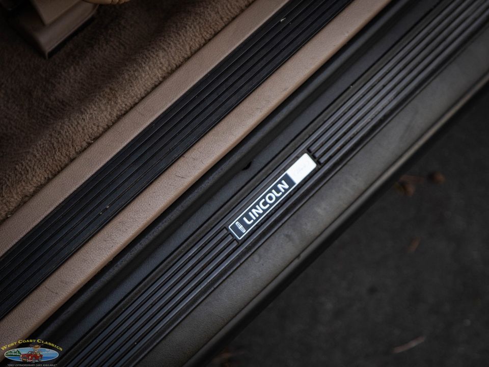 1997 Lincoln Town Car