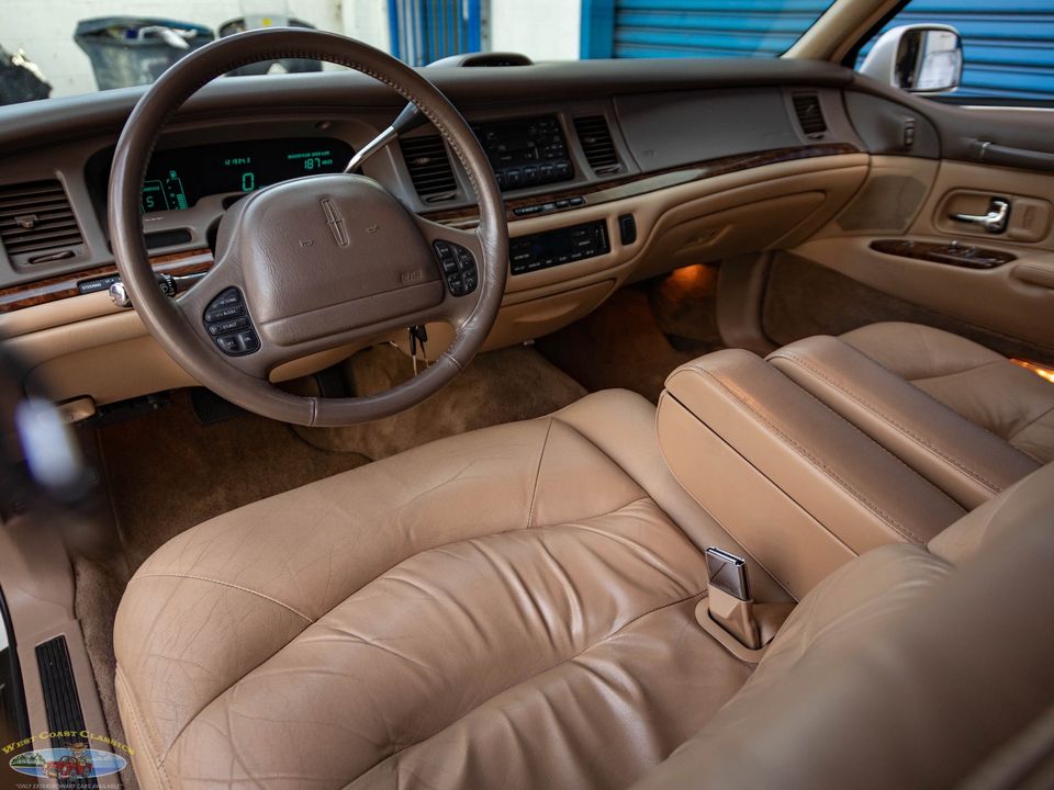 1997 Lincoln Town Car