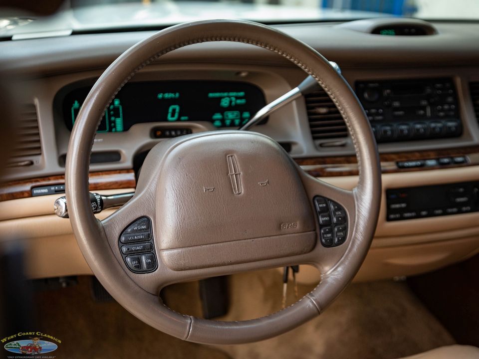 1997 Lincoln Town Car