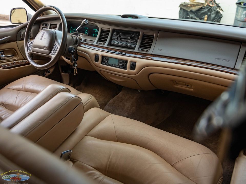 1997 Lincoln Town Car