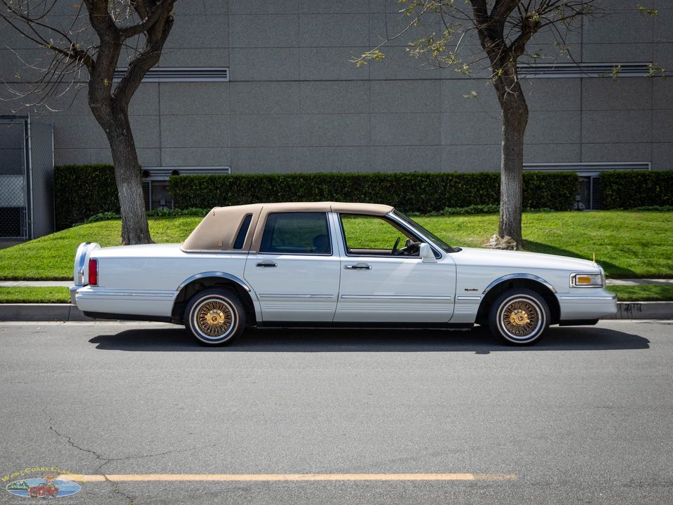 1997 Lincoln Town Car