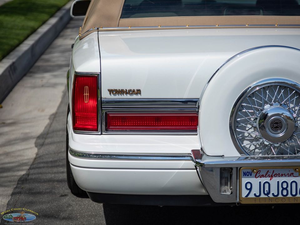 1997 Lincoln Town Car