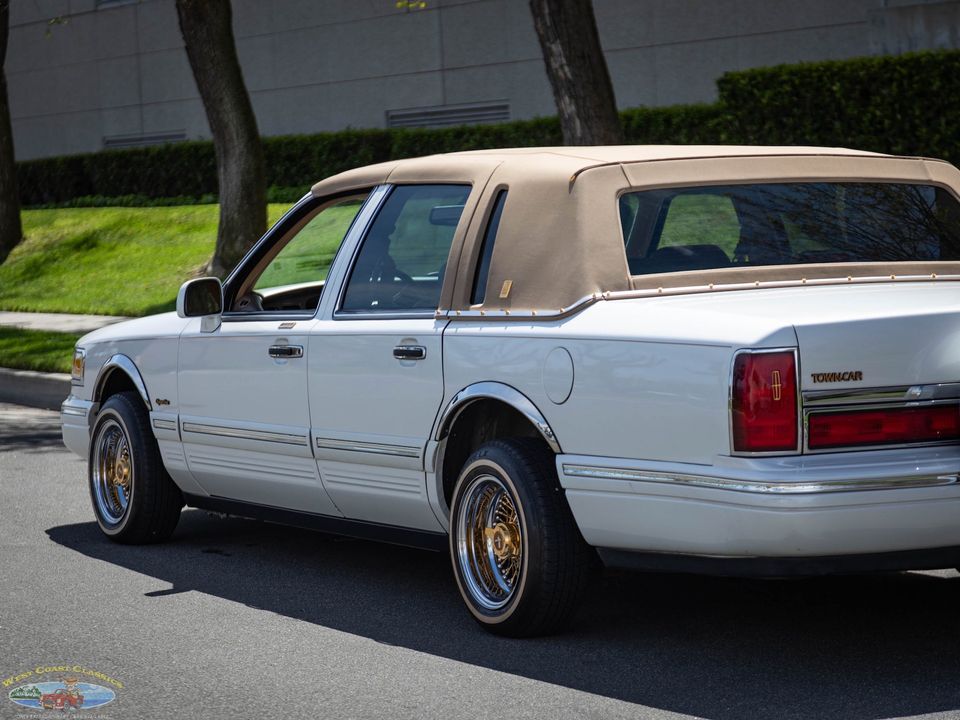 1997 Lincoln Town Car