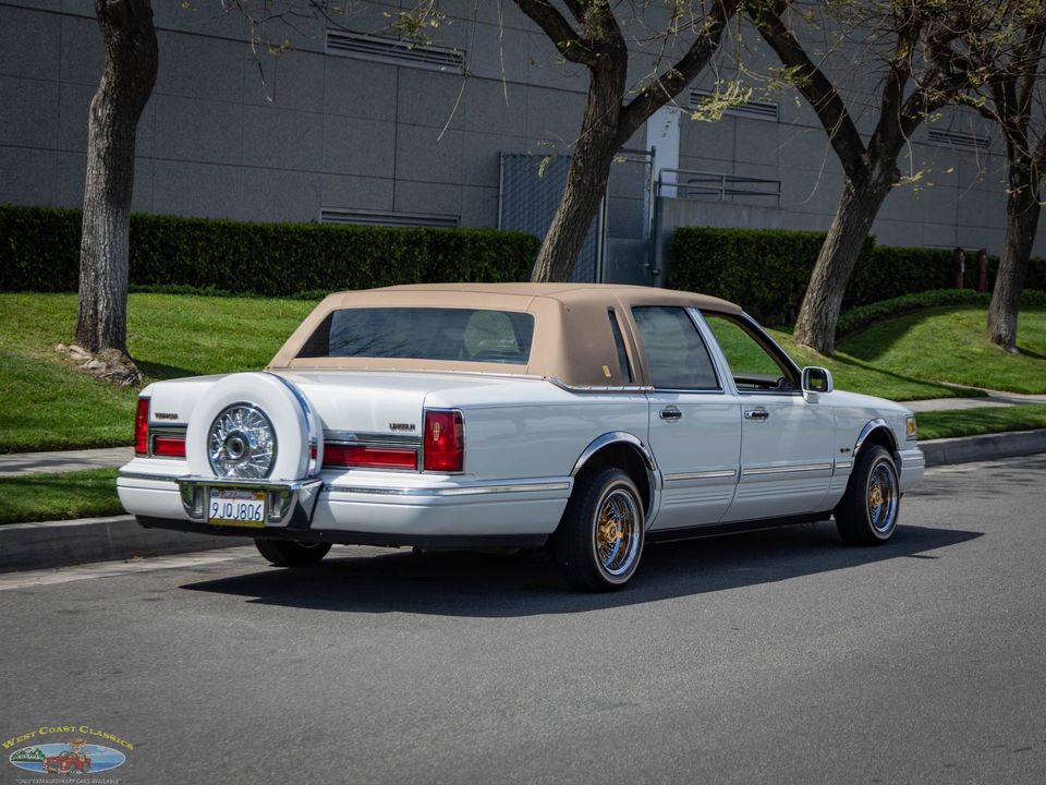 1997 Lincoln Town Car