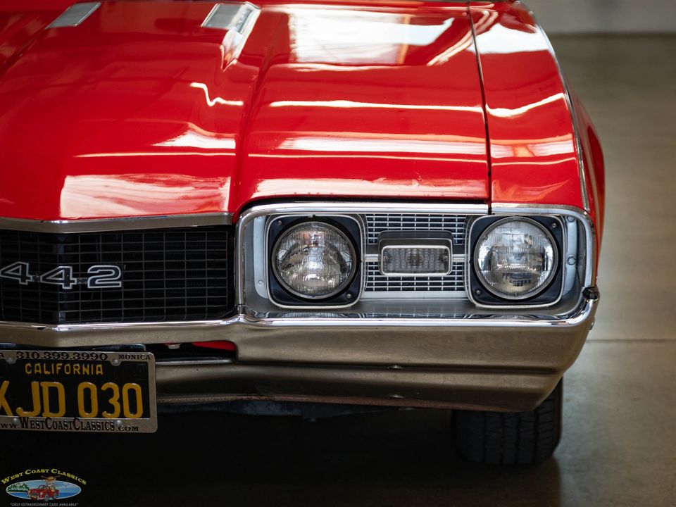 1968 Oldsmobile Cutlass Supreme