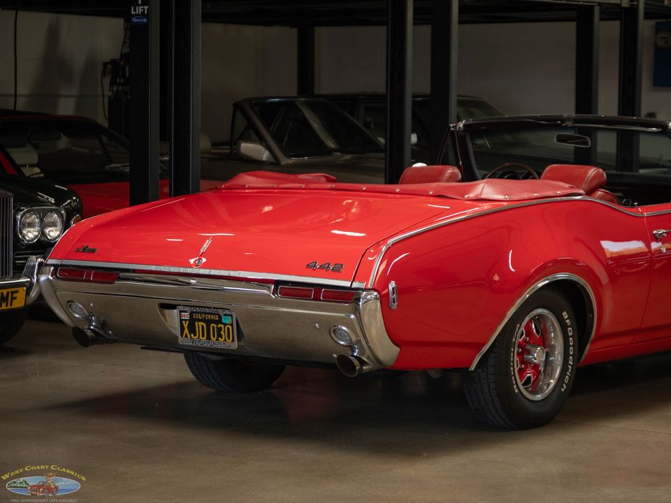1968 Oldsmobile Cutlass Supreme