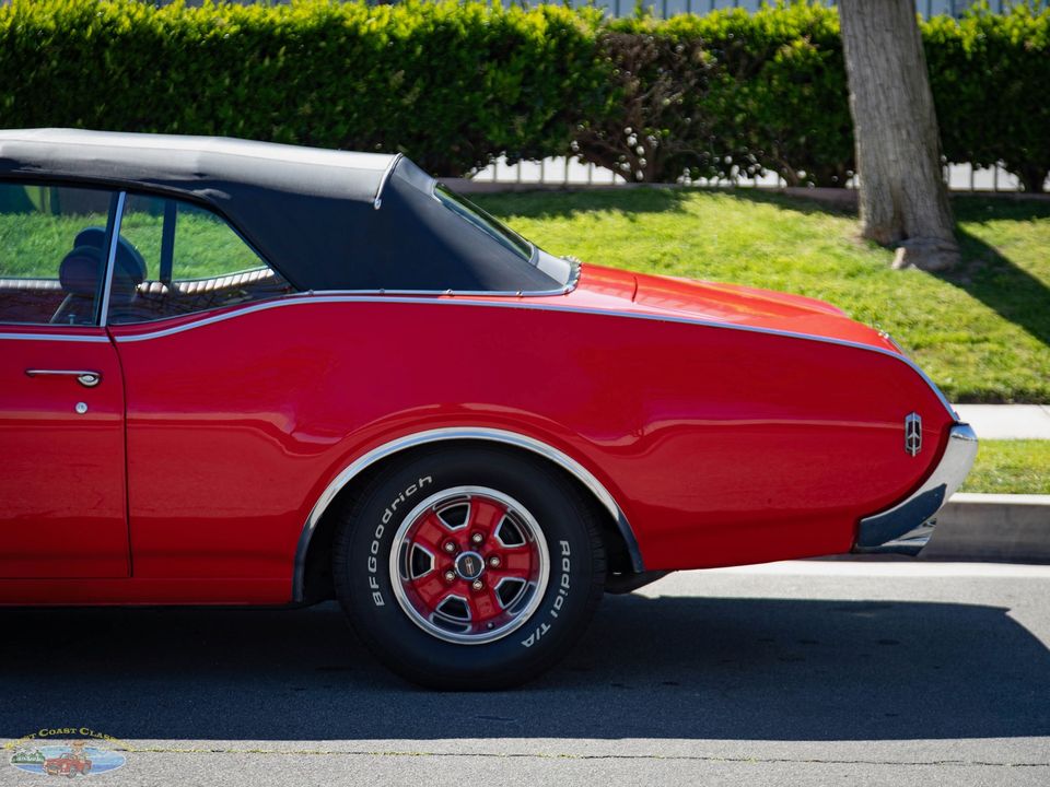 1968 Oldsmobile Cutlass Supreme