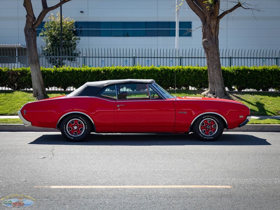 1968 Oldsmobile Cutlass Supreme