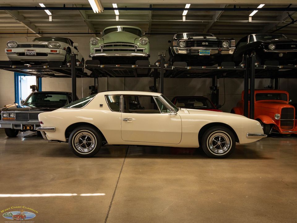 1963 Studebaker Avanti