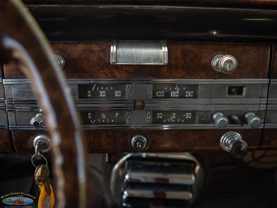 1937 Packard One Twenty