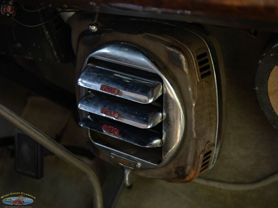 1937 Packard One Twenty