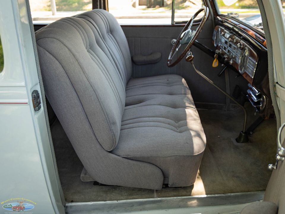 1937 Packard One Twenty