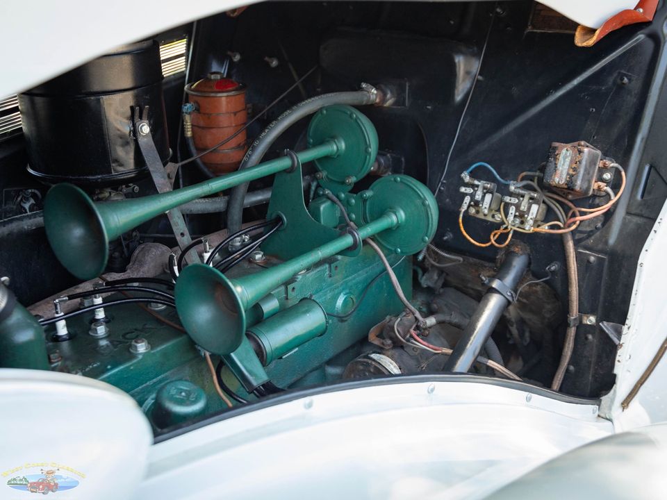 1937 Packard One Twenty