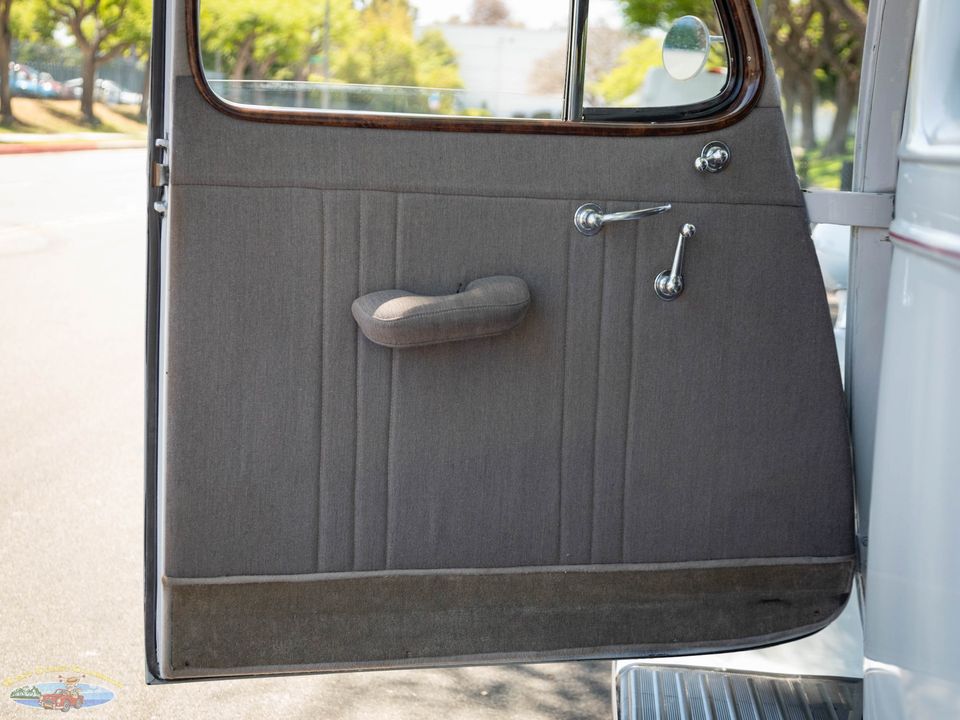 1937 Packard One Twenty