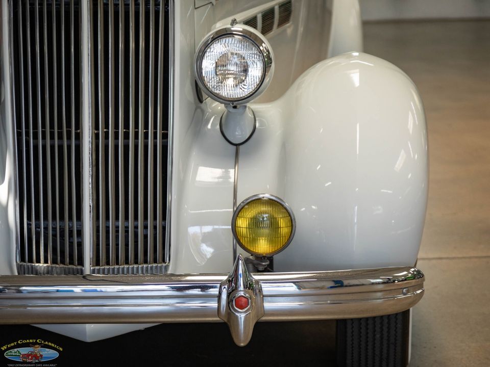 1937 Packard One Twenty