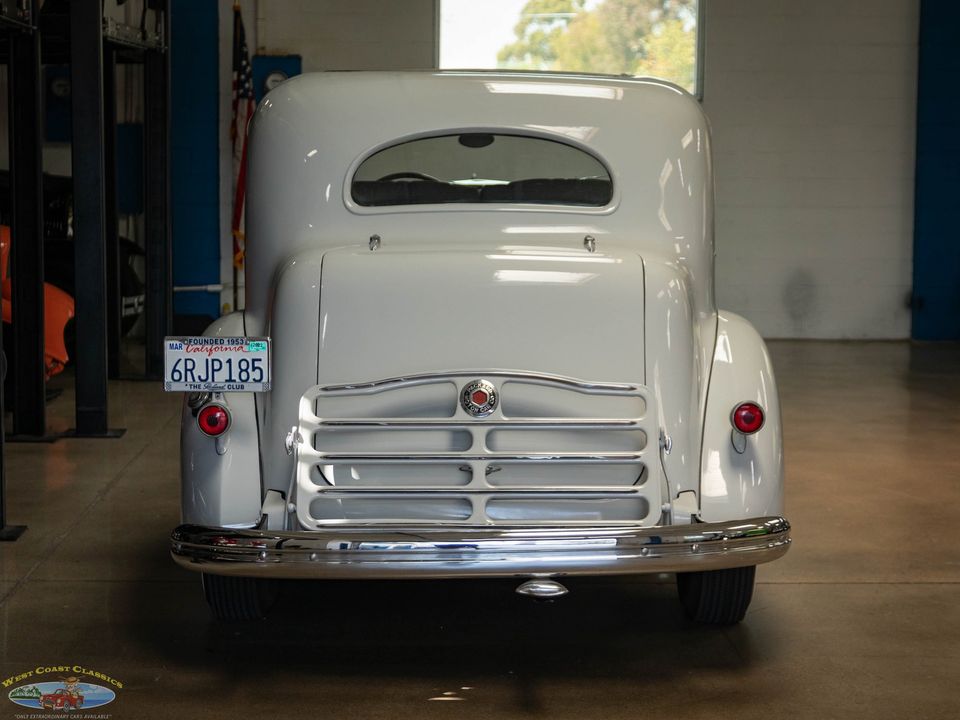1937 Packard One Twenty