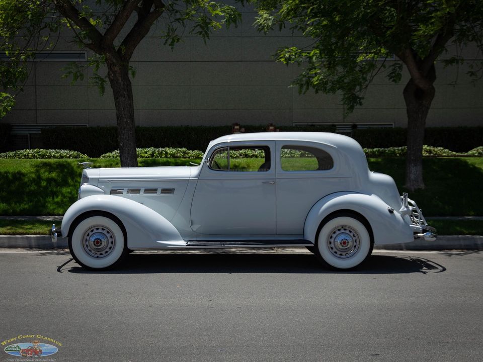 1937 Packard One Twenty