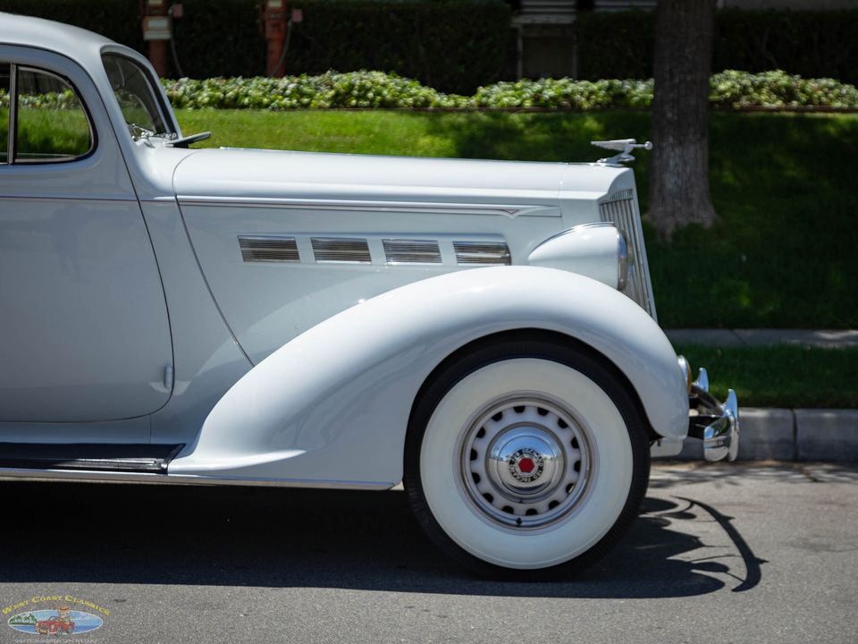 1937 Packard One Twenty
