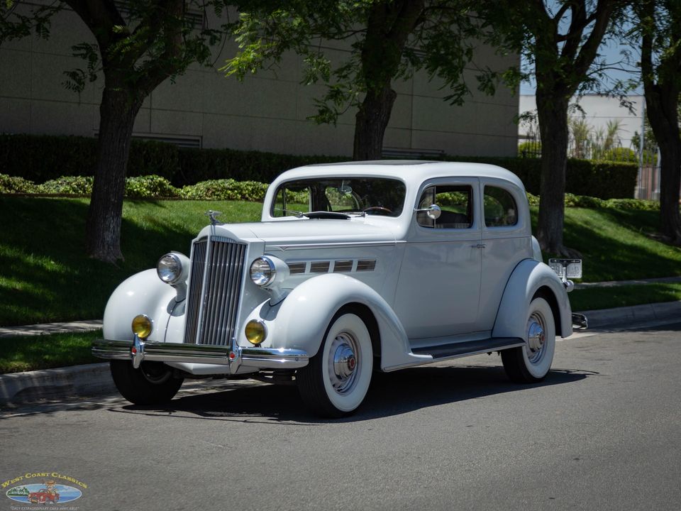 1937 Packard One Twenty