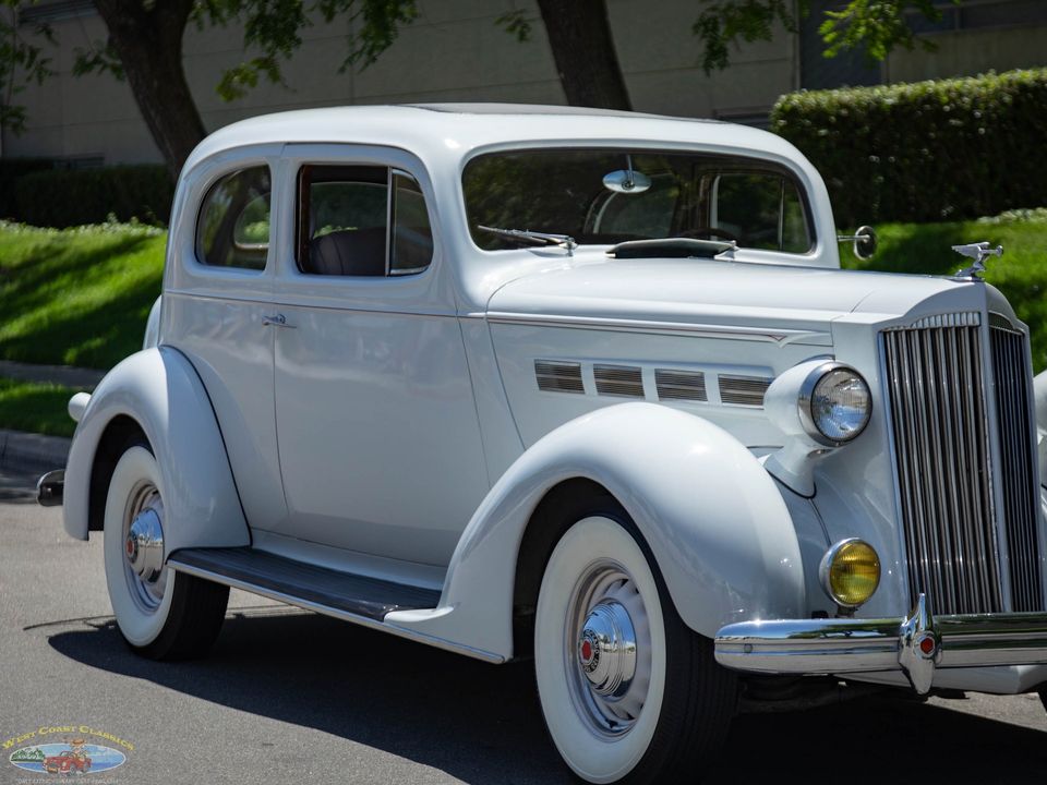 1937 Packard One Twenty