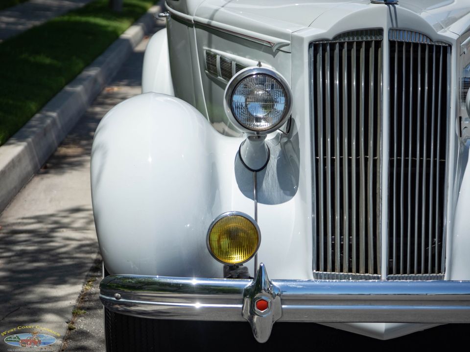 1937 Packard One Twenty
