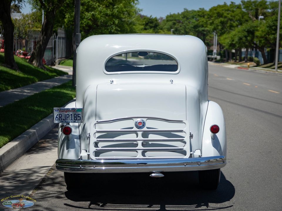 1937 Packard One Twenty