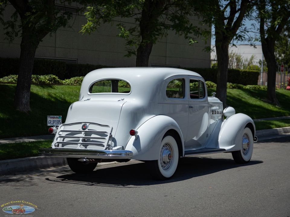 1937 Packard One Twenty