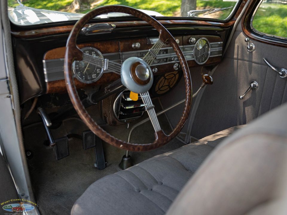 1937 Packard One Twenty
