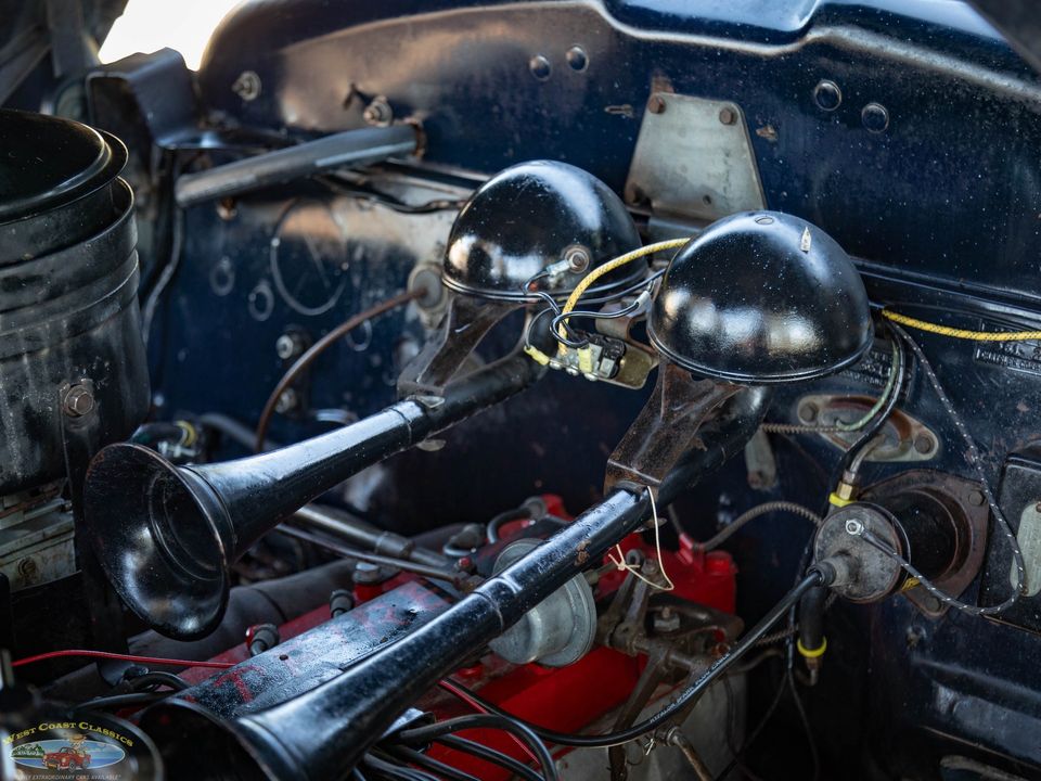 1942 Chrysler New Yorker 2 Door Club Coupe