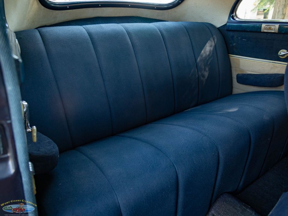 1942 Chrysler New Yorker 2 Door Club Coupe